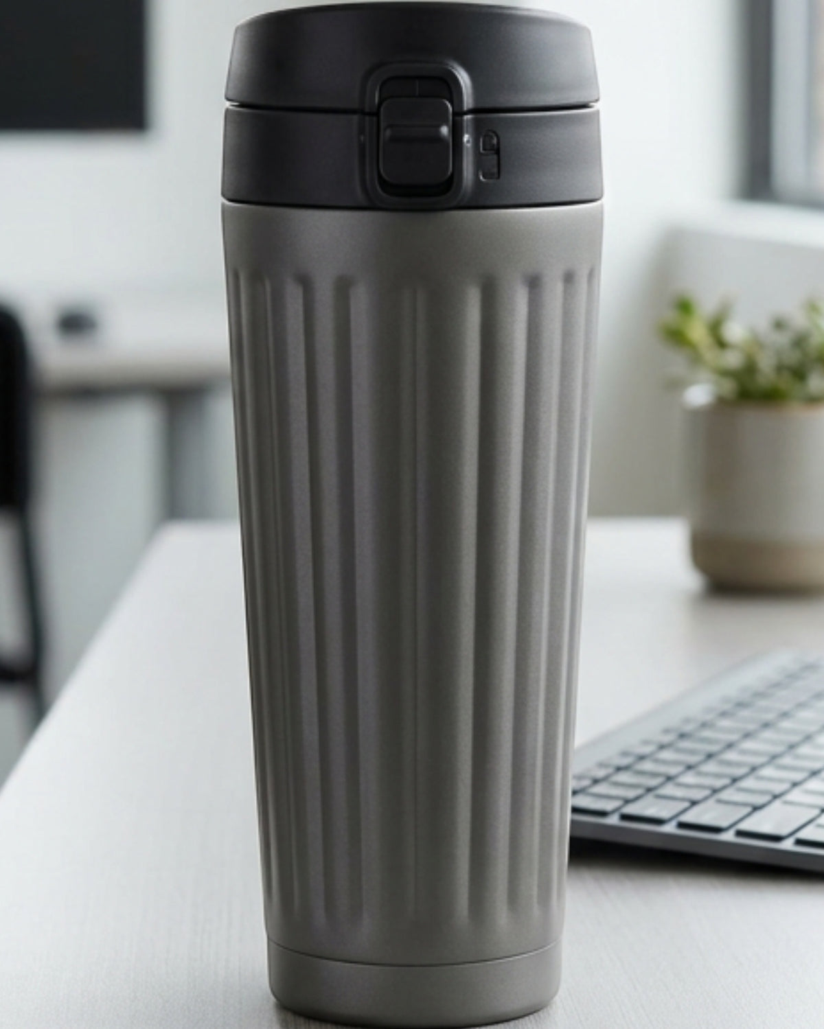 Tavlu 18 oz Ribbed Stainless Steel Vacuum Tumbler with Twist-Lock Lid Graphite - Lifestyle view